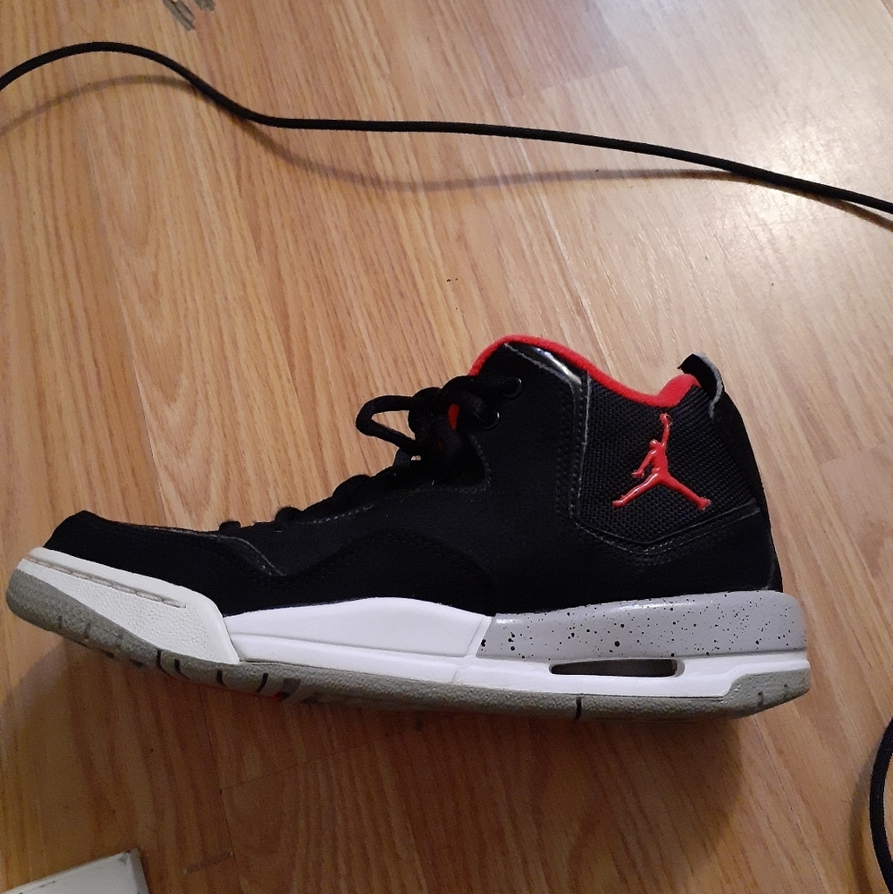 Youth jordans